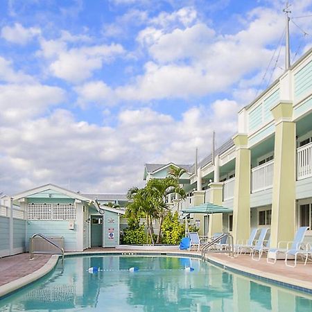 Resort Sixty-Six Holmes Beach Ngoại thất bức ảnh